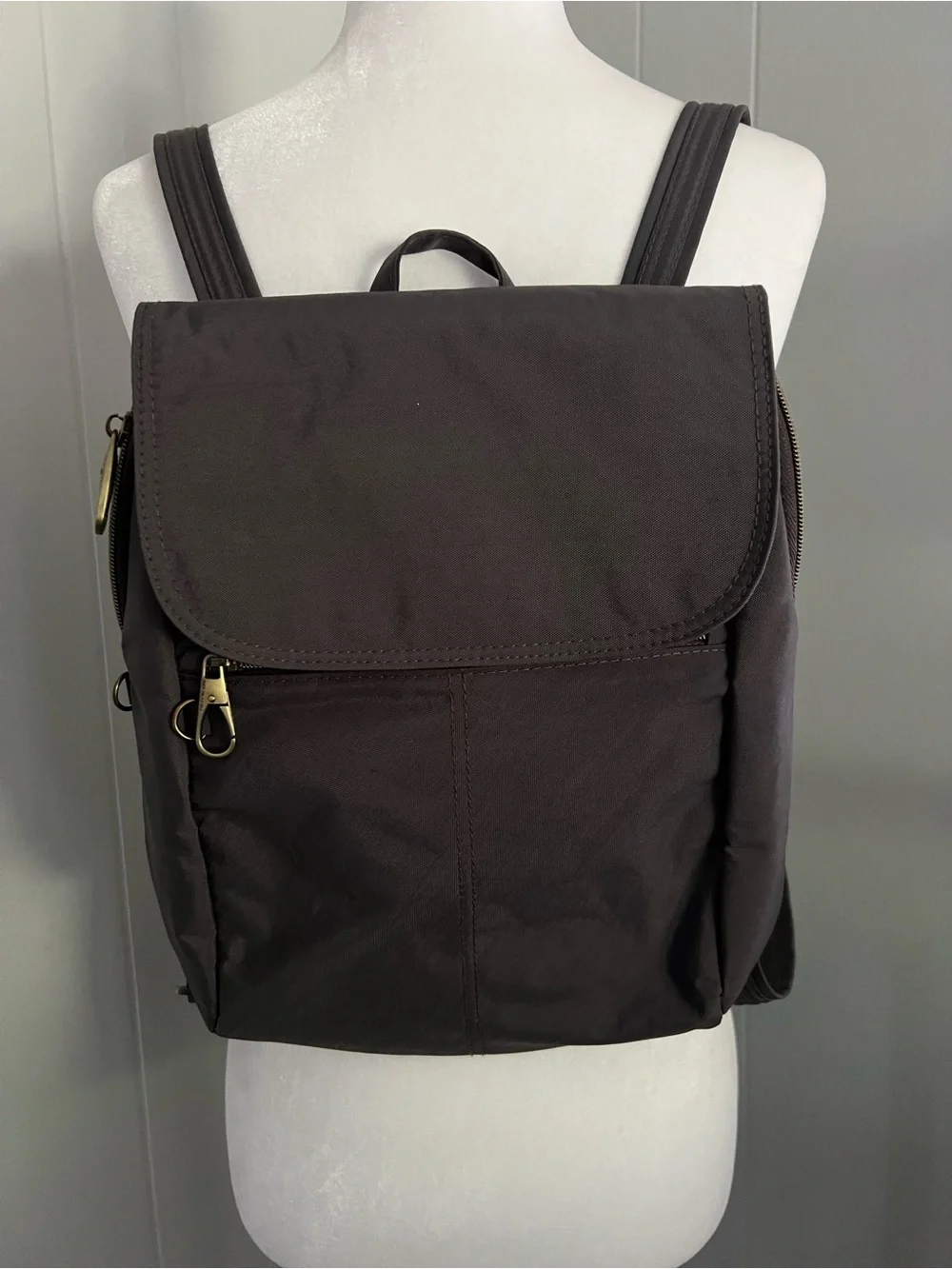 Travalon Anti Theft Signature Slim Backpack Resort wear Travel Vacation Bag
